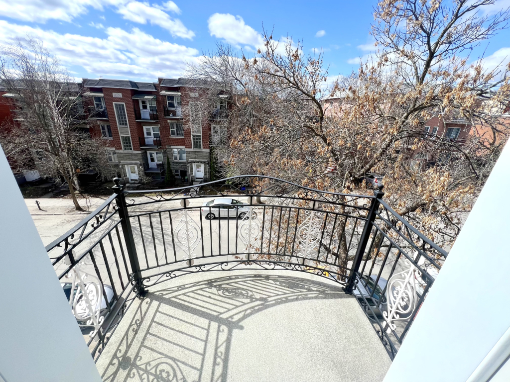 For Rent! Large 4 1/2 Apartment, Fully R