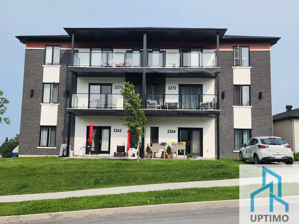 MAGNIFIQUE 5 ½ |RÉCENT|CARRÉ BELVÉDÈRE