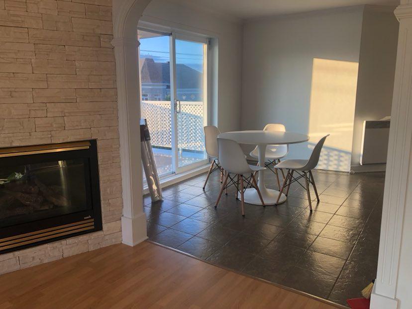 Beau grand condo 4 1/2 propre et sécuritaire avec 5 électro à louer 2 min. des ponts de Qc (Charny)