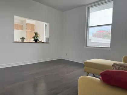 7 rooms apartment of 92 m² in Montreal