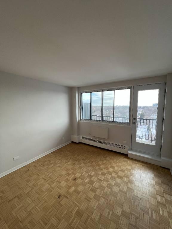 Studio Apartments For August 2025 - A louer • For Rent