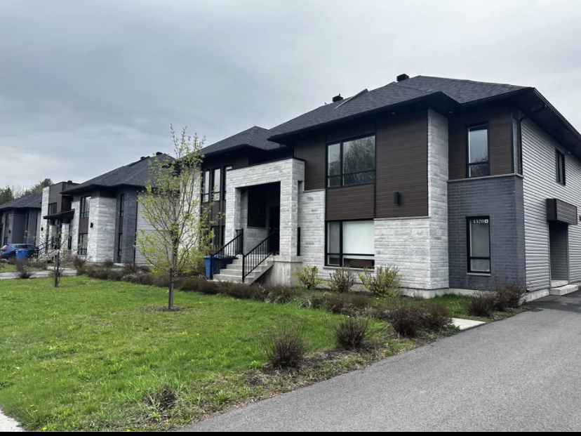 PROMOTION 1595$ Pour 5 1/2 Avec Garage