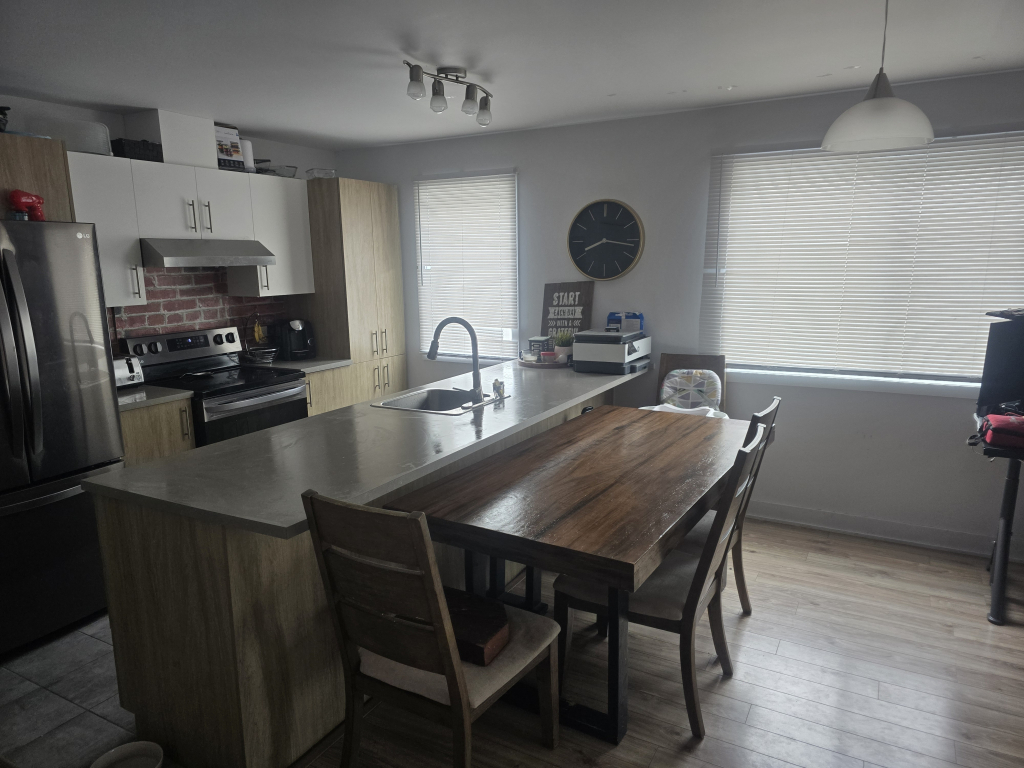 Logement 5 1/2 à Louer