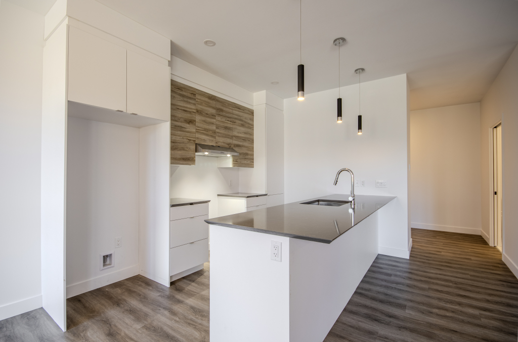 5½ NEUF | PLATEAU MCCREA | AOÛT
