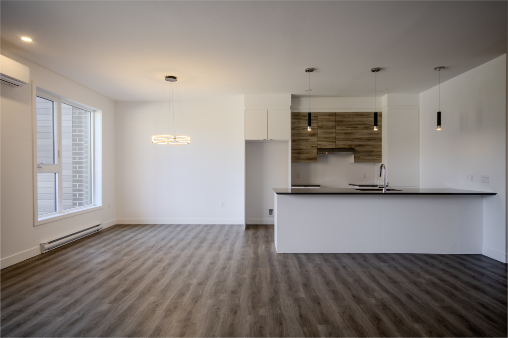 5½ NEUF | PLATEAU MCCREA | AOÛT