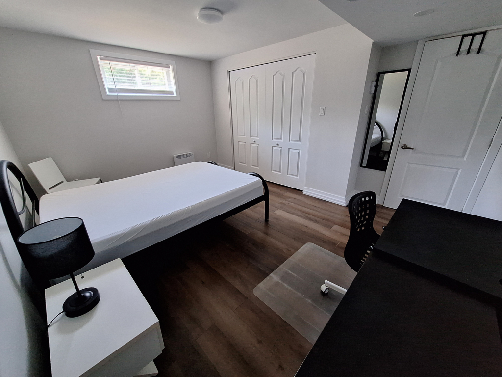 Grande Chambre Meublée, Tout Inclus