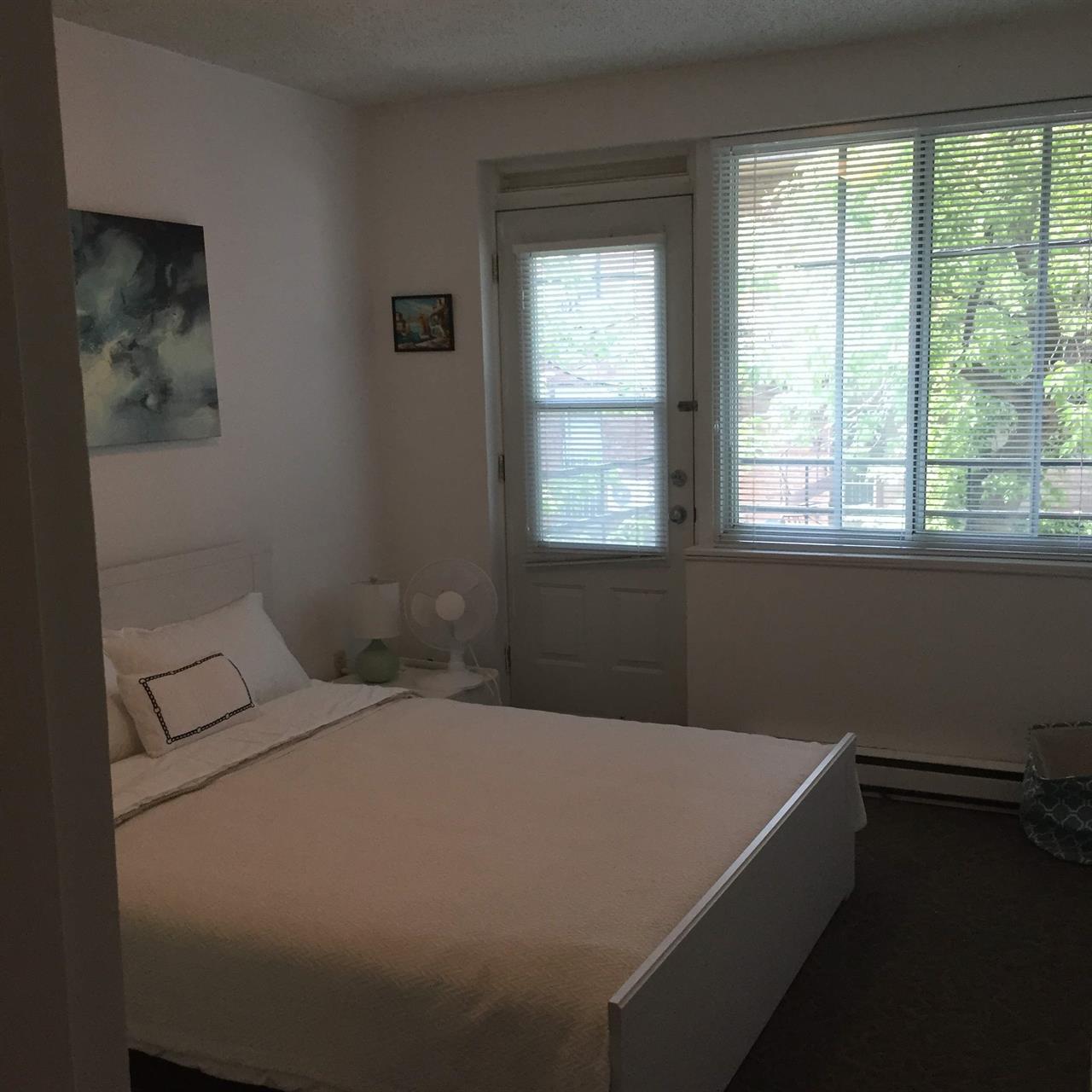 1 CH - 1 SDB - Montréal - $1,295 /mo