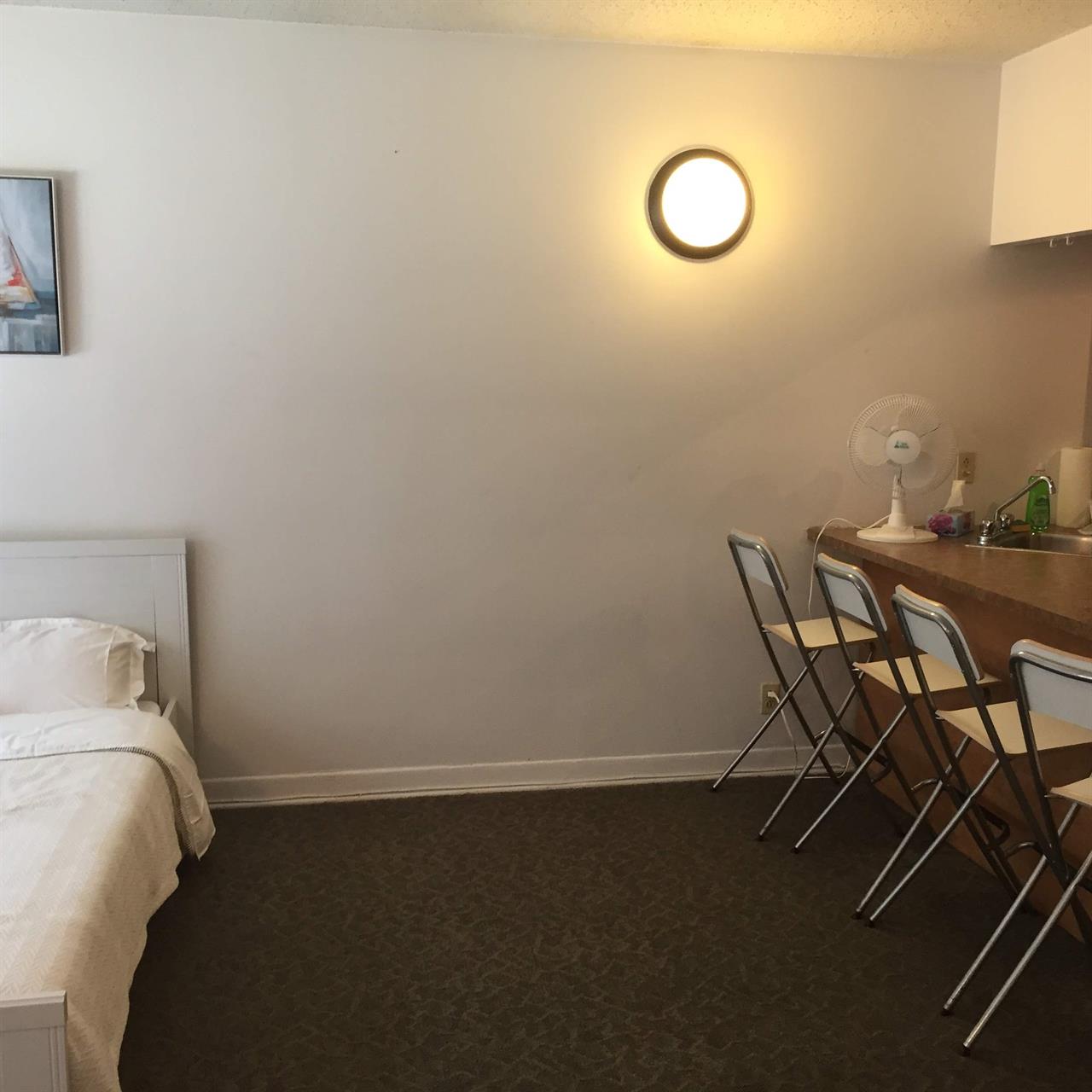 1 CH - 1 SDB - Montréal - $1,295 /mo