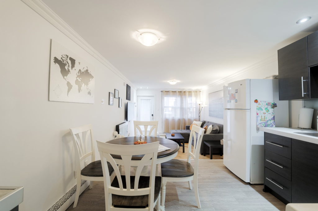 3 ½ à Louer – Rez-de-chaussée Av Valois
