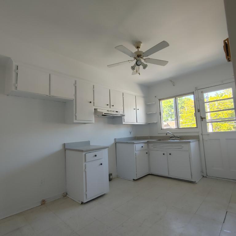 Grand 3 ½ à louer – Rosemont – 1175 $/mois