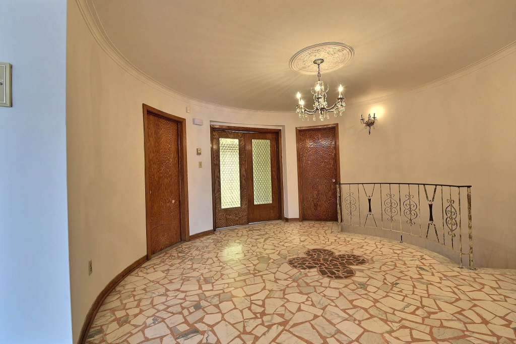 Maison A Louer St Loenard