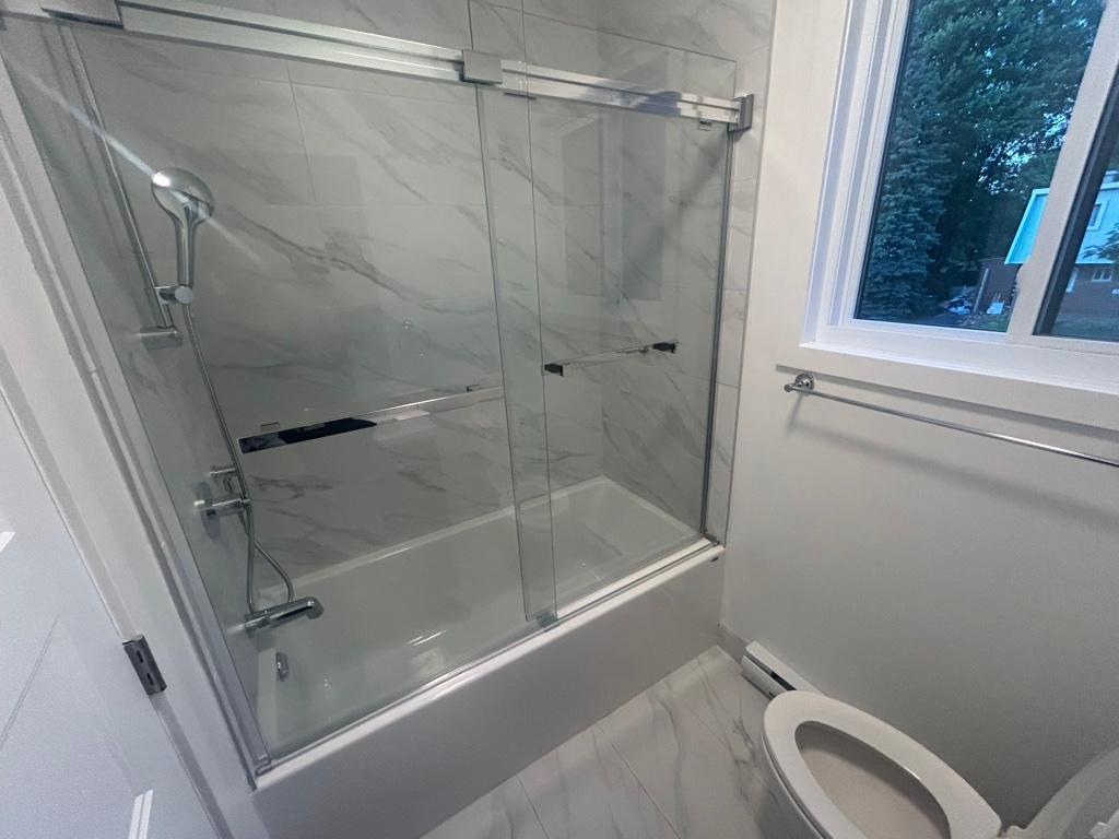 🏡 Superbe Semi-Détaché à Louer – Entièrement Rénové | 3 Chambres | St-Eustache 📍 290 rue Théorêt, St-Eustache 💰 2150 $ / mois
