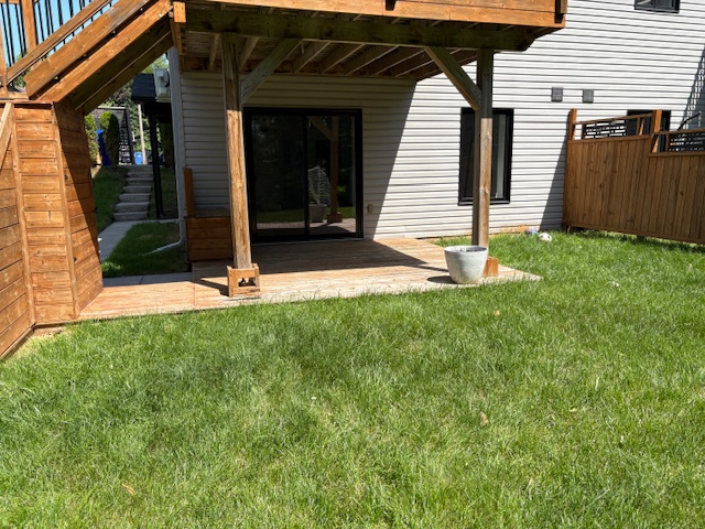 3 1/2 Porte Patio Avec Terrasse