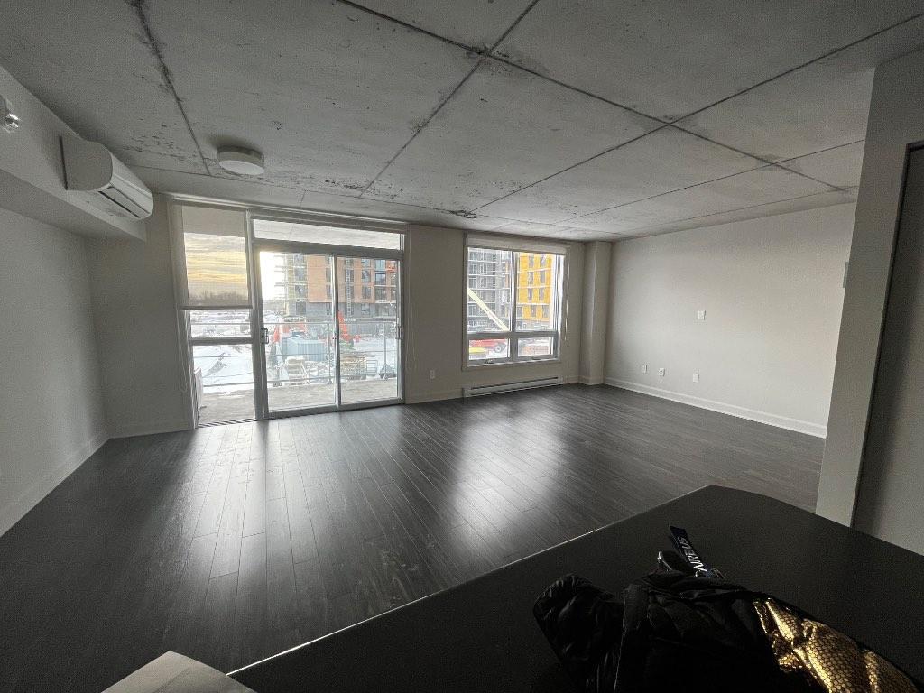 Cession de Bail / Lease transfer 3 1/2 (boul. saint-elzear, laval)