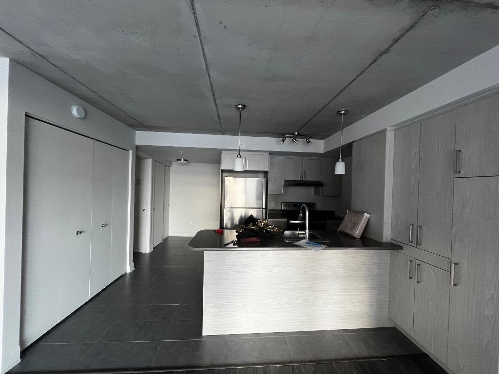 Cession de Bail / Lease transfer 3 1/2 (boul. saint-elzear, laval)