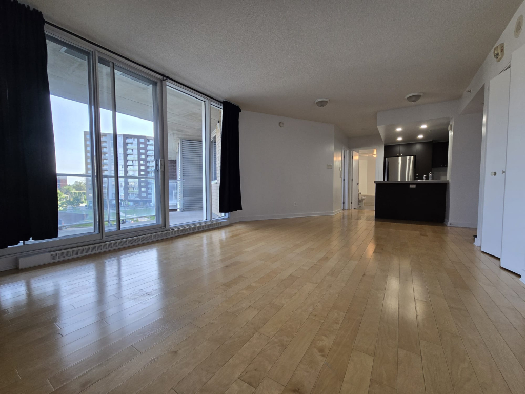 Condo 3 1/2 à Louer Place De L'Acadie