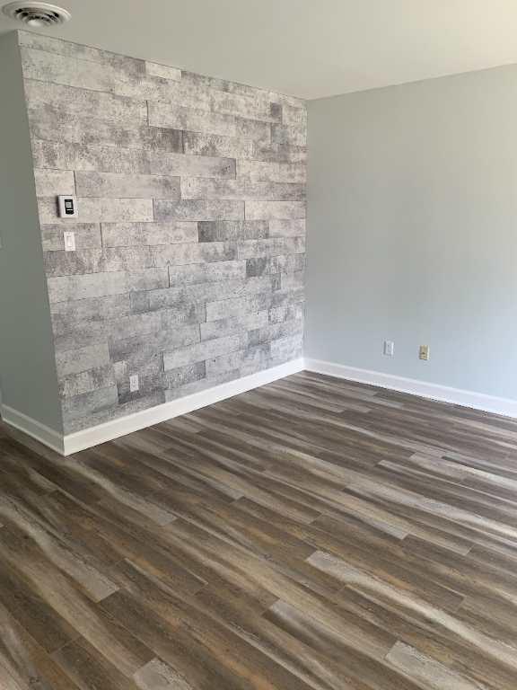 Logement 6 1/2 style semi-détaché dans triplex Vaudreuil-Dorion
