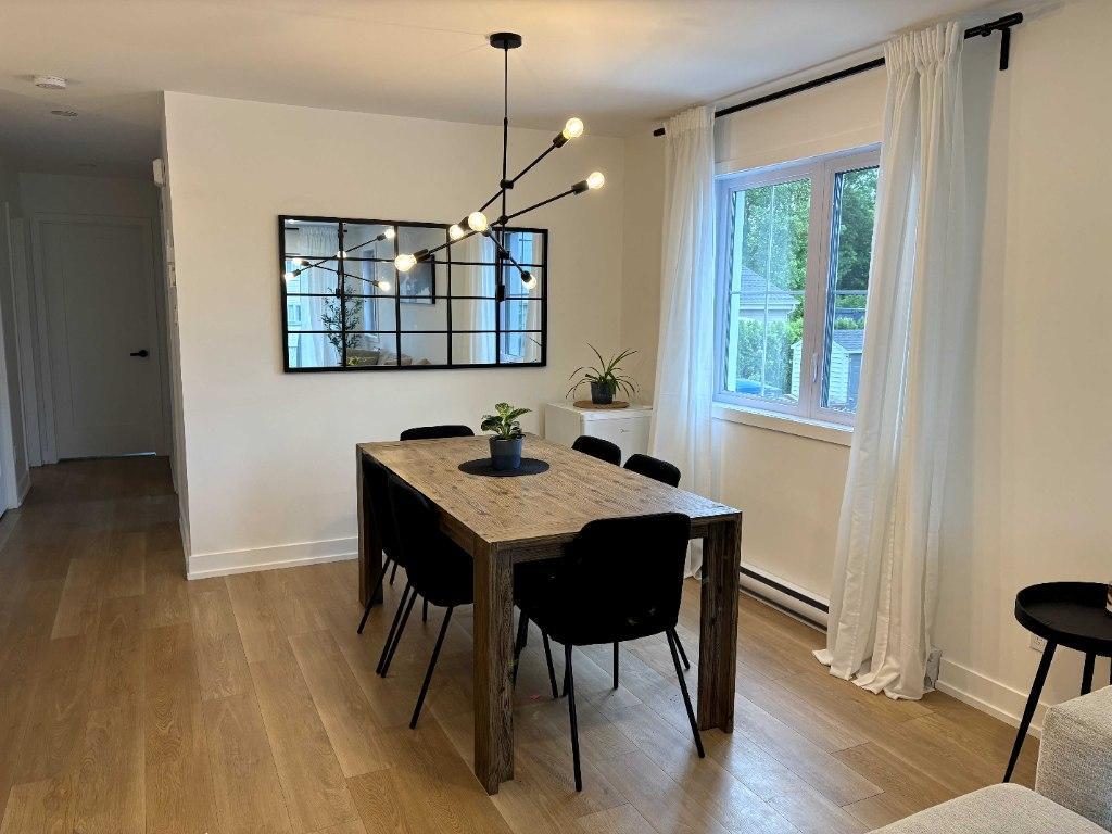 Condo de 2 chambres au 1er étage pour 1er août à St-Amable