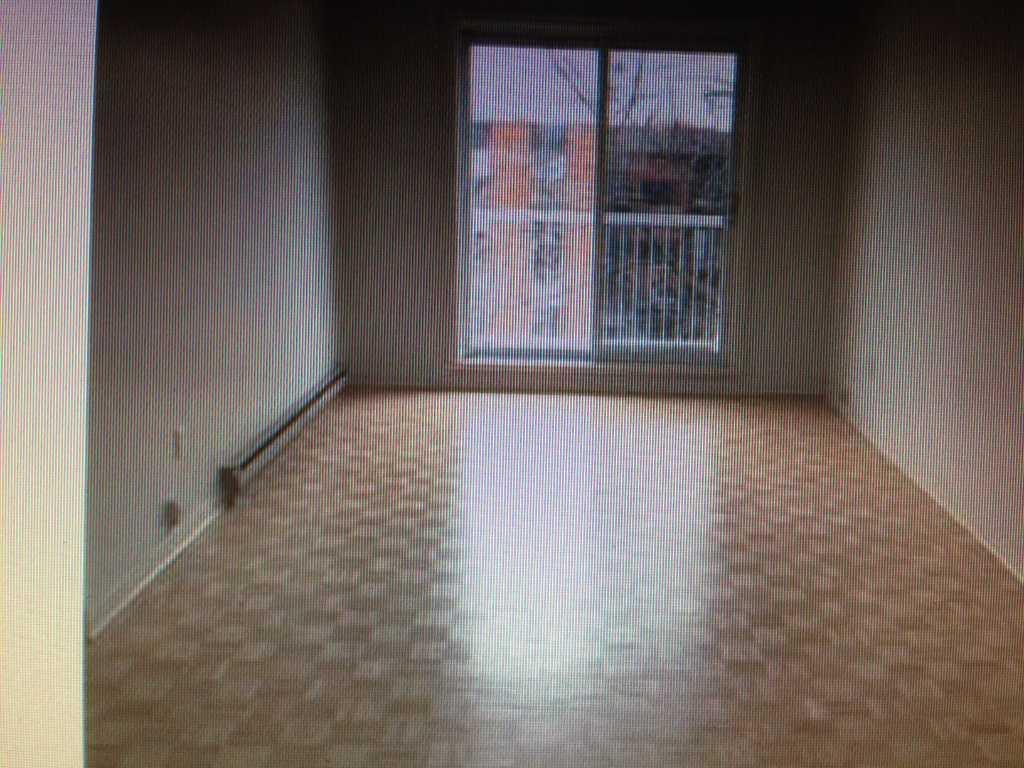 brossard 41\2 a louer