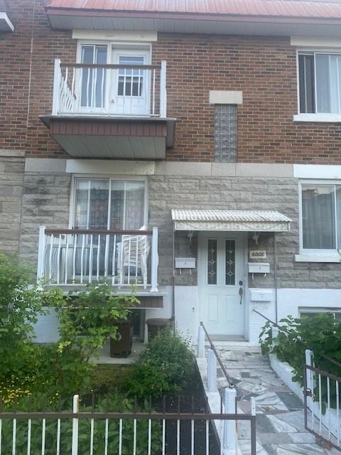Villeray 4 1/2 au RDC accès à la cour et stationnement à louer Montréal - appartement / logement