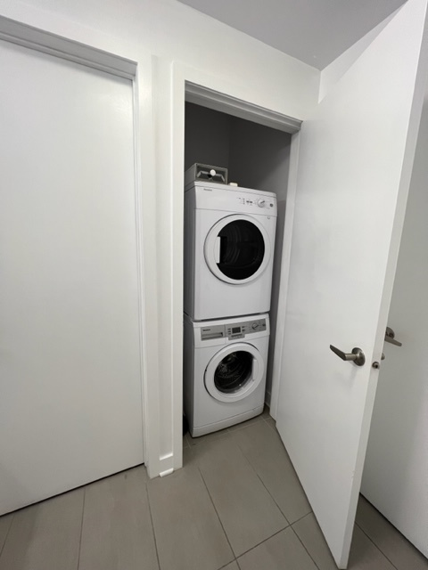 304-40 Jos Montferrand Beau Condo