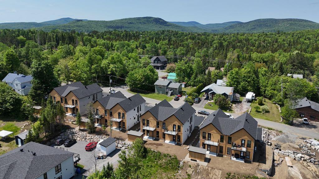 Saint-Donat • Appartements neufs au rez-de-chaussée – à 2 minutes de marche des commerces.