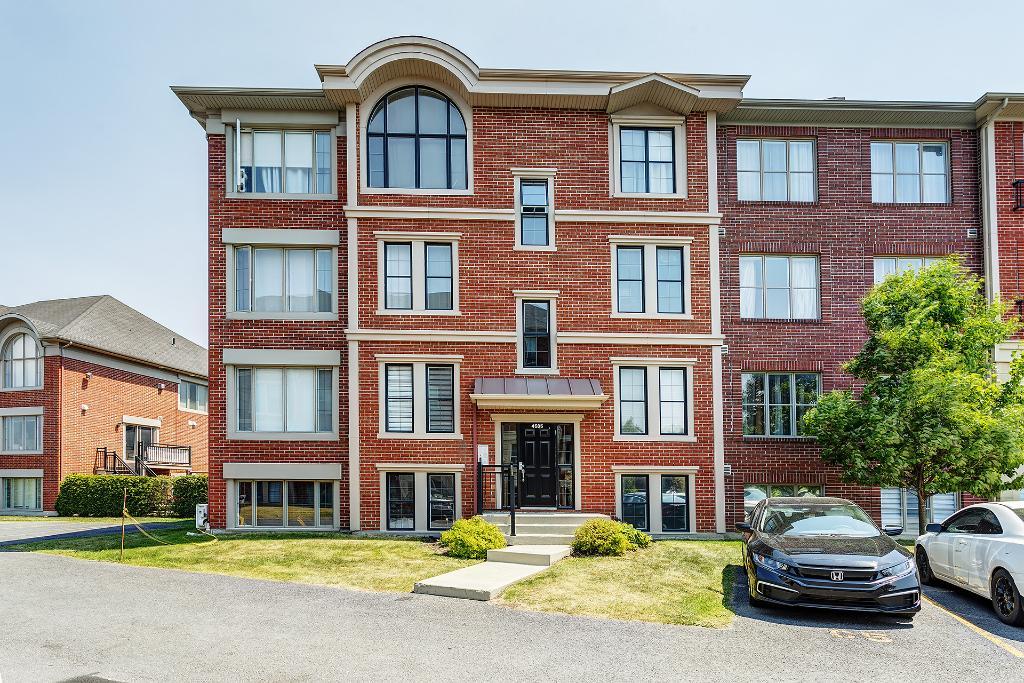Condo Brossard 100% Meublé
