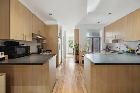3 rooms apartment of 69 m² in Montreal