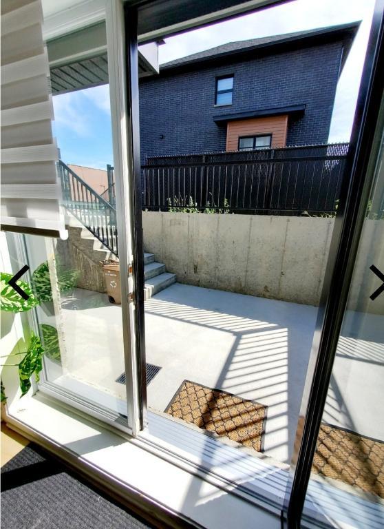 Grand 3 ½ à louer tout inclus lumineux et moderne