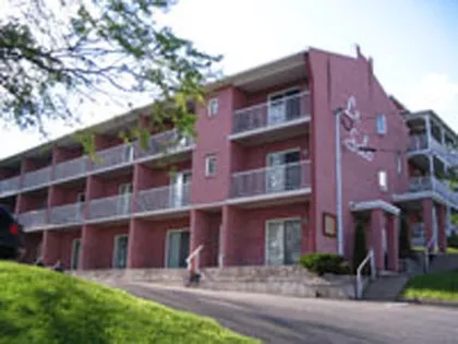1 room apartment of 56m² in Sherbrooke