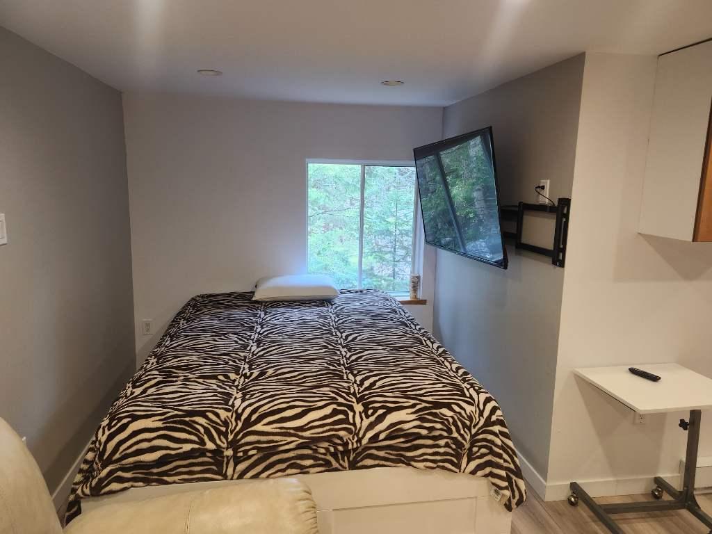 Studio chalet au bord de leau a lentree du parc du mont tremblant