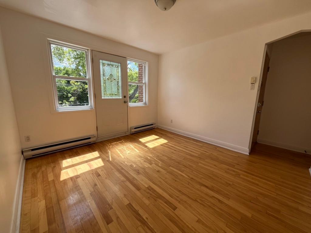 Grand appartement 3 1/2 à louer - Rosemont - La Petite-Patrie