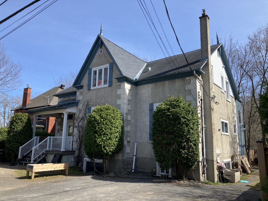 Près De Tous Les Services