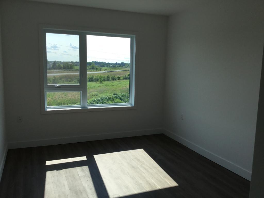 CONDO À LOUER