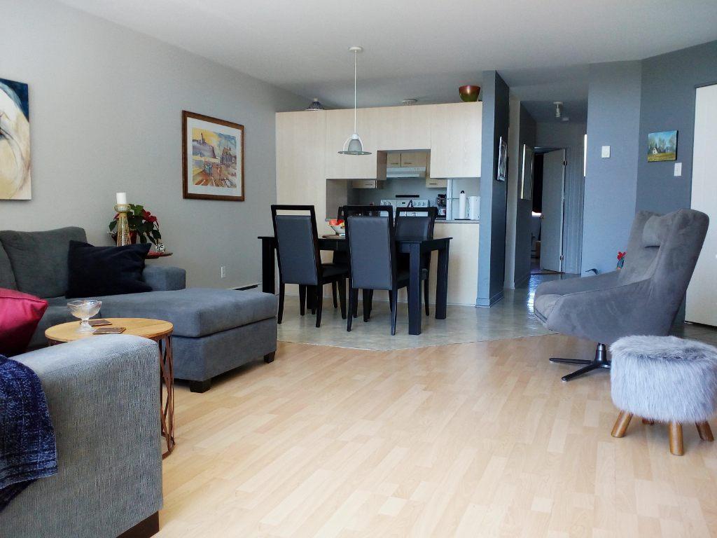Grand 4 1/2 style condo à louer à Boisbriand