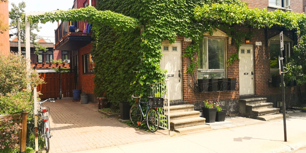 5 1/2 Meublé Dans Un Haut De Duplex