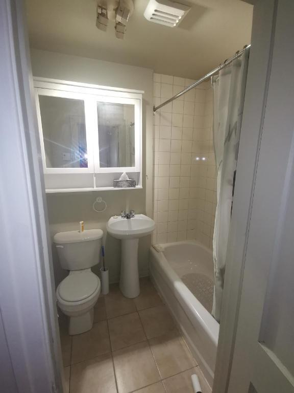 VERDUN Joli Logement NON-FUMEUR 4 1/2 + VÉRANDA