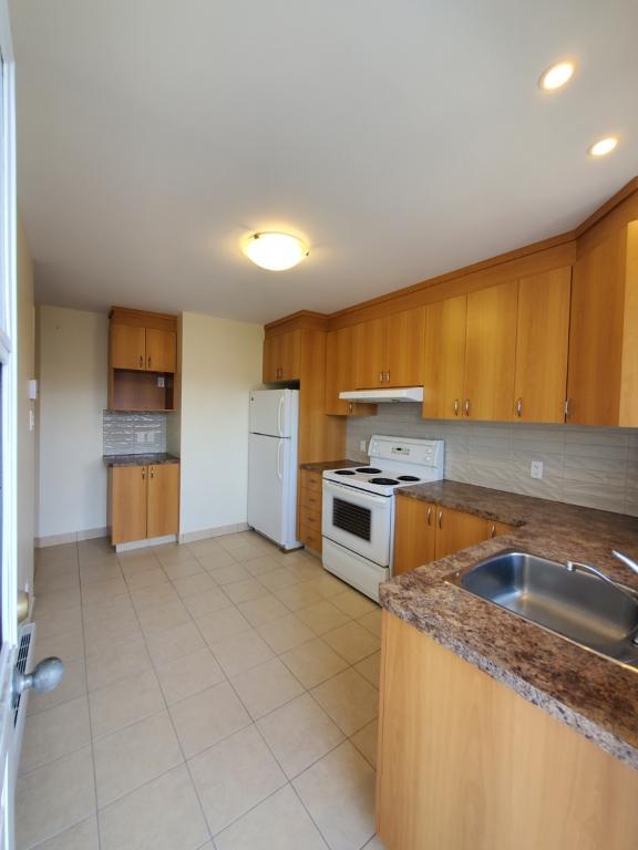 Beau 3 1/2 a louer dans le cartier Villeray / Renovated 3 1/2 apartment in Villeray