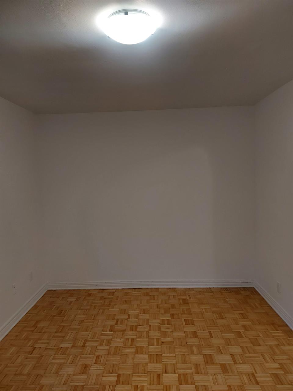 1 CH - 1 SDB - Montréal - $1,200 /mo