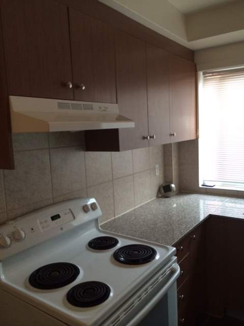1 CH - 1 SDB - Côte Saint-Luc - $1,400 /mo