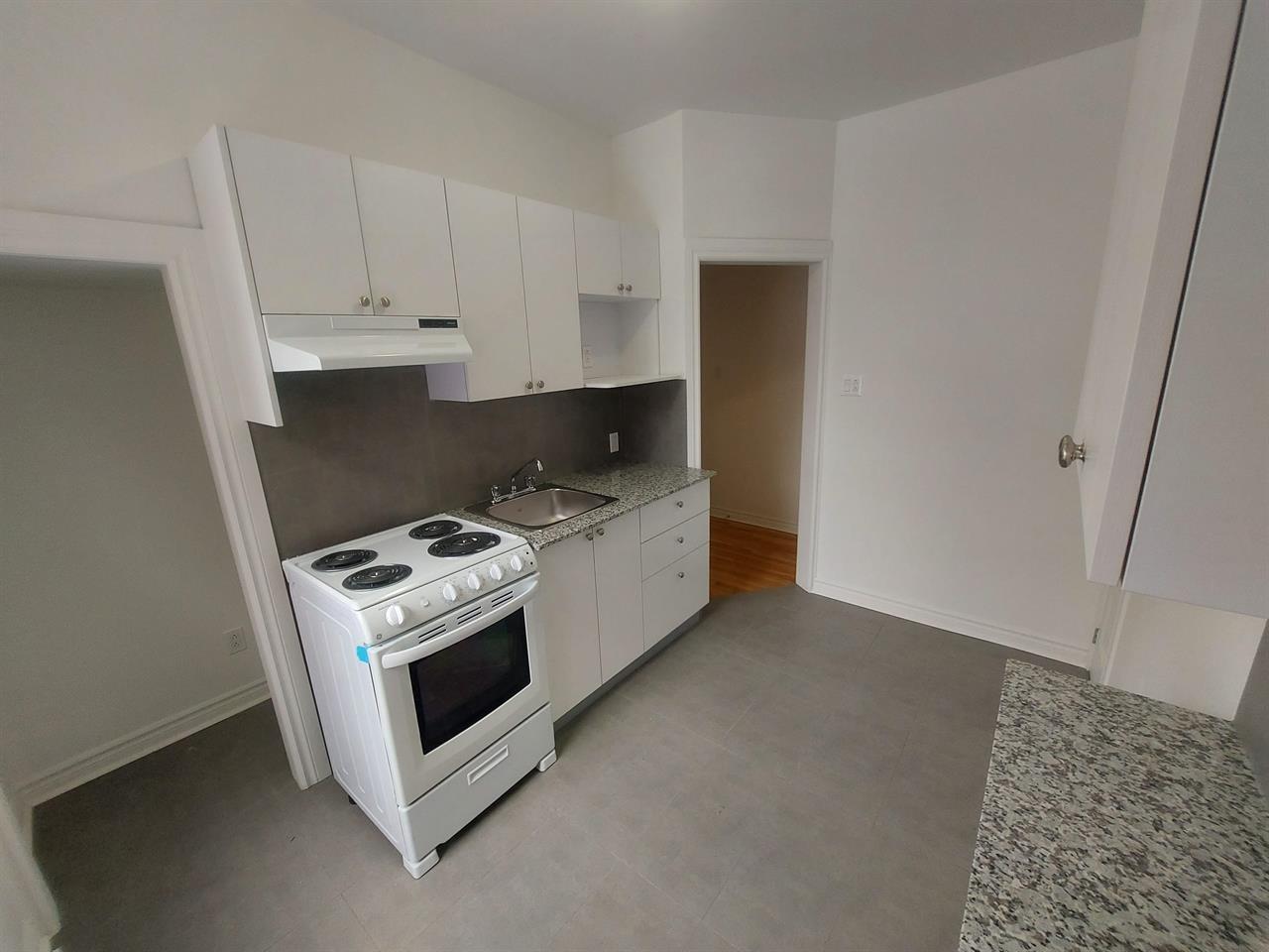 1 CH - 1 SDB - Montréal - $1,350 /mo
