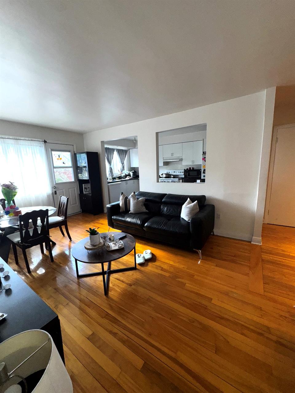 2 CH - 1 SDB - Montréal - $1,495 /mo