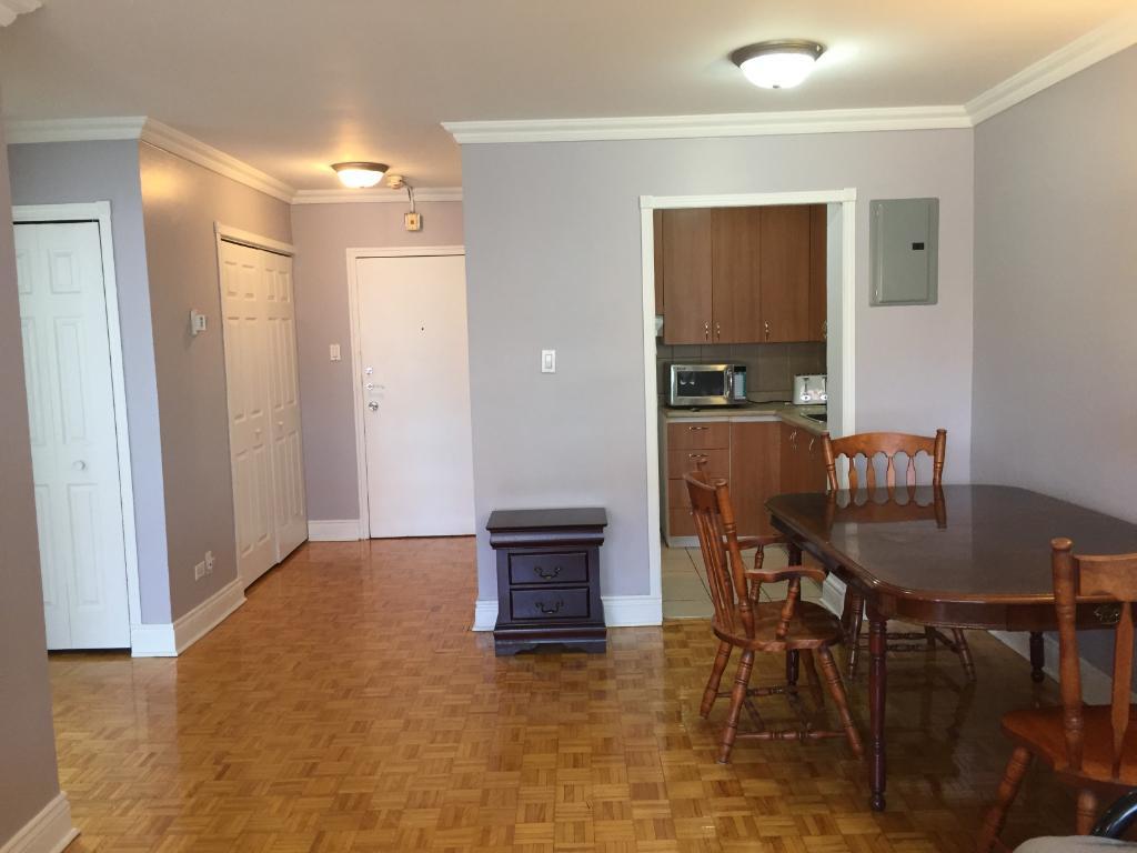 Cosy one bedroom appartment in Town of Mount-Royal, the Garden City