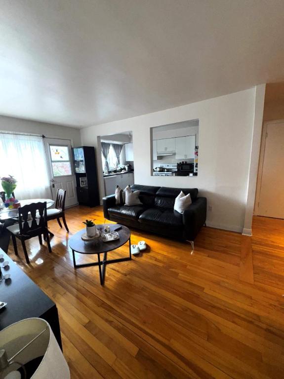 2 CH - 1 SDB - Montréal - $1,495 /mo