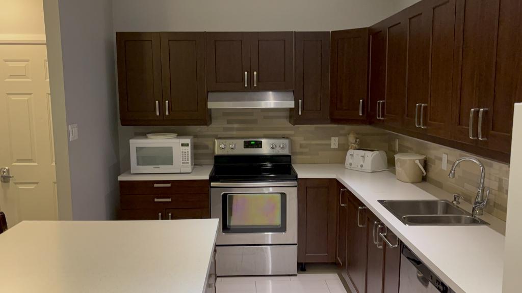 Grand appartement 5 1/2 semi-meublé (3 chambres), à louer à Lévis