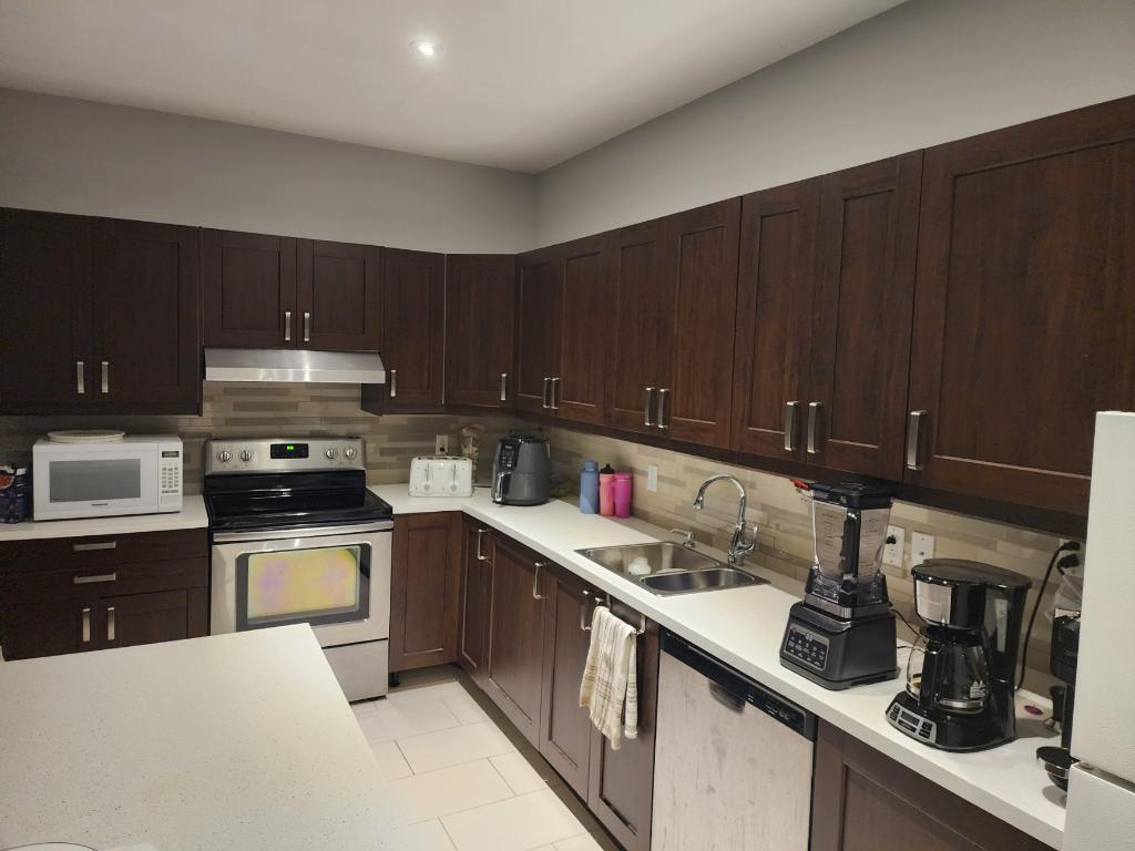 Grand appartement 5 1/2 semi-meublé (3 chambres), à louer à Lévis