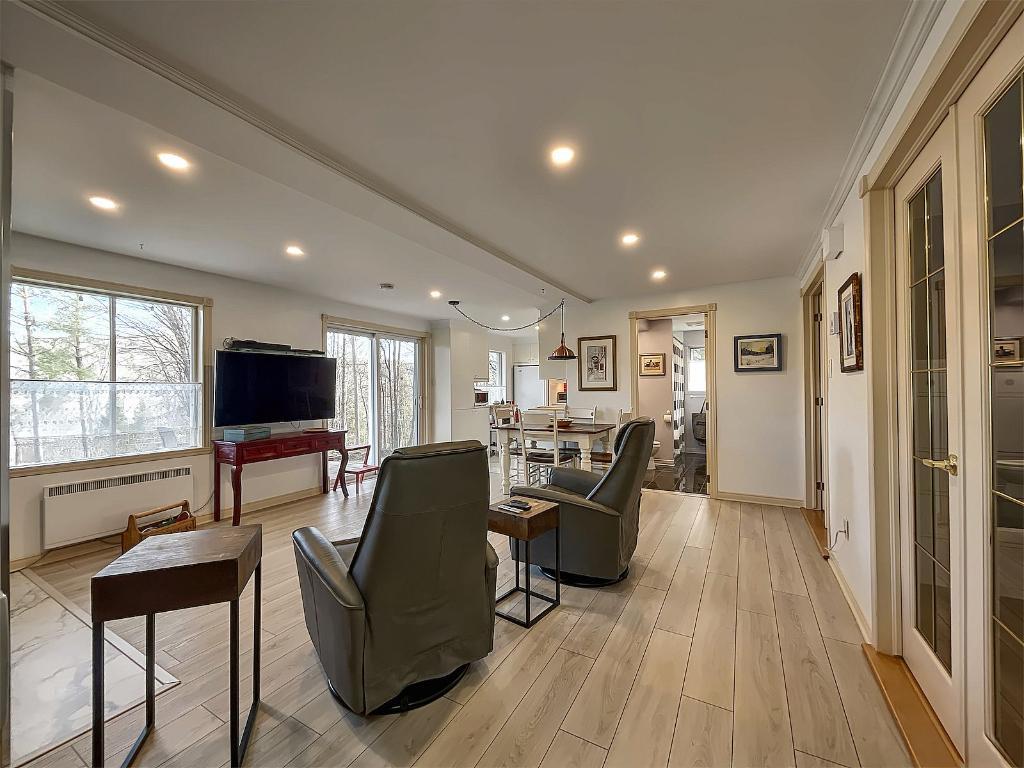4½ avec terrasse et cour à louer - St-Sauveur