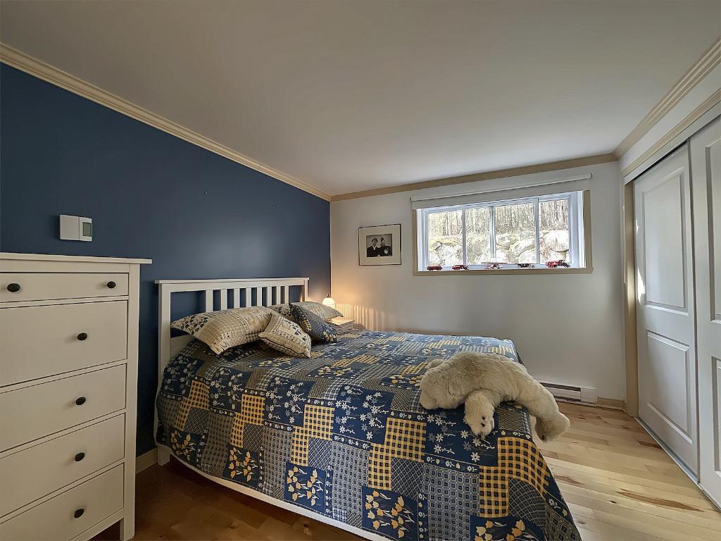 4½ avec terrasse et cour à louer - St-Sauveur
