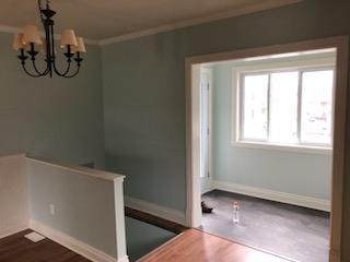 À LOUER – Grand 4 1/2 avec sous-sol, rez-de-chaussée d’un duplex tranquille