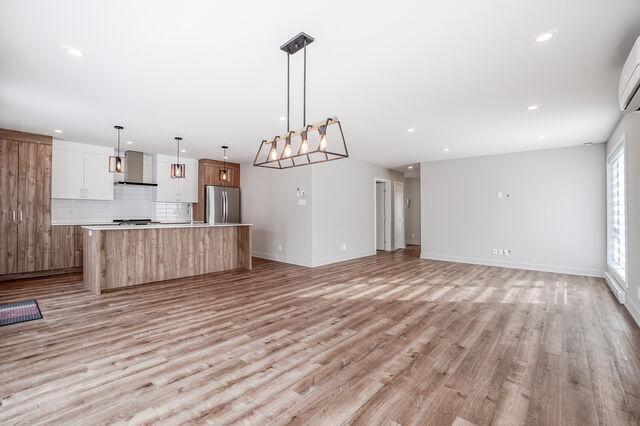 Très grand 4,5, Chomedey Laval, luxueux, neuf et lumineux